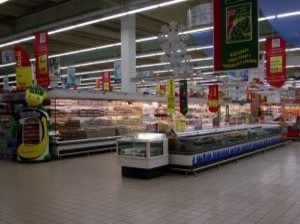 empty-supermarket_2272886-300x224